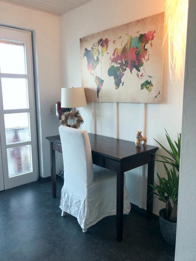 Apartamento 1 Zimmer, Küche und Bad  Taunusstein Exterior foto