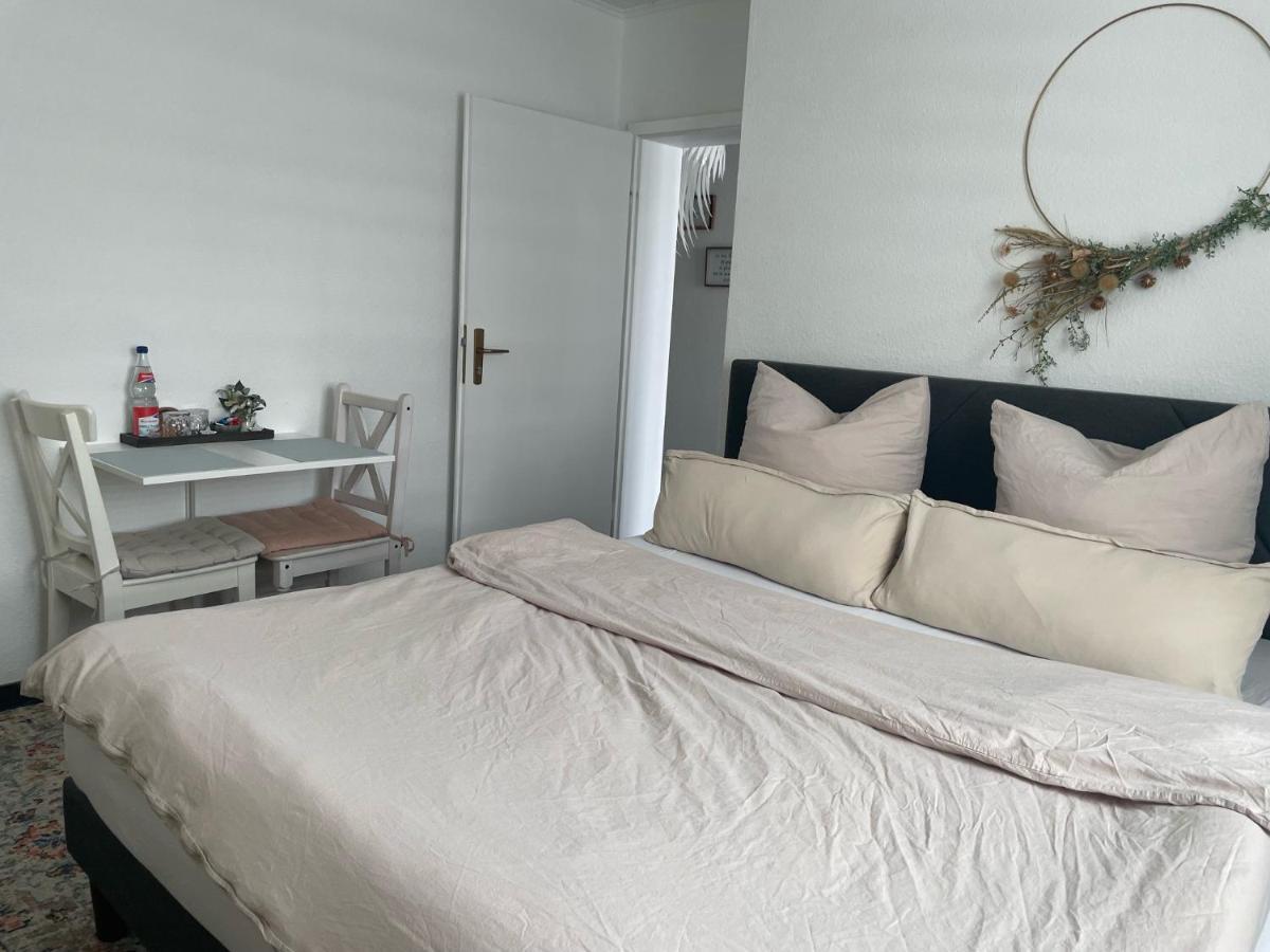 Apartamento 1 Zimmer, Küche und Bad  Taunusstein Exterior foto
