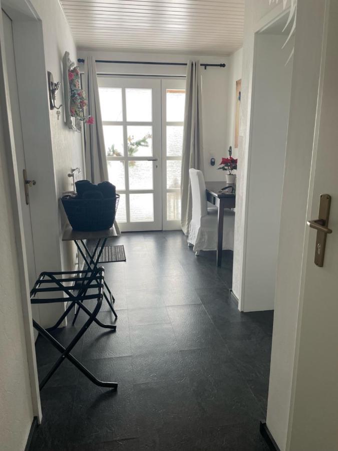Apartamento 1 Zimmer, Küche und Bad  Taunusstein Exterior foto